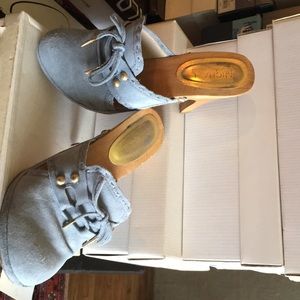 Michael Kors blue suede high heeled clogs